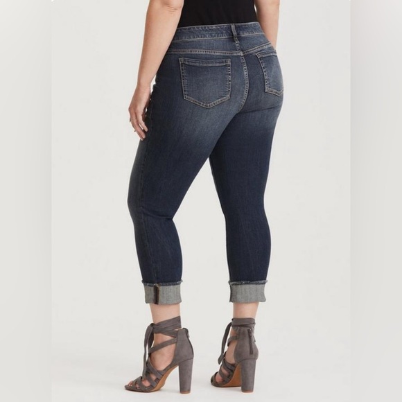 Torrid Crop Boyfriend Jeans - Premium Stretch Medium Wash - Picture 3 of 3